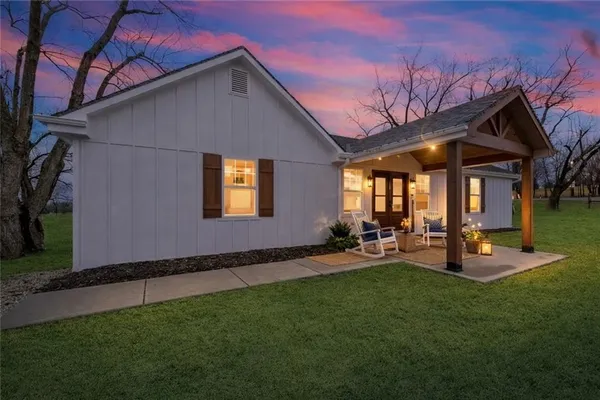 $499,000 | 17391 Highway 371, Faucett, MO 64448