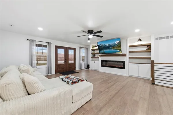 $499,000 | 17391 Highway 371, Faucett, MO 64448