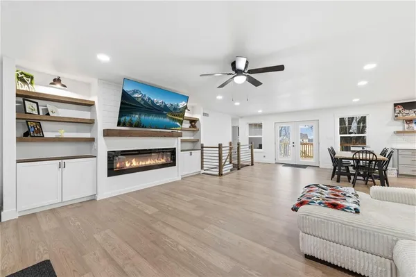 $499,000 | 17391 Highway 371, Faucett, MO 64448