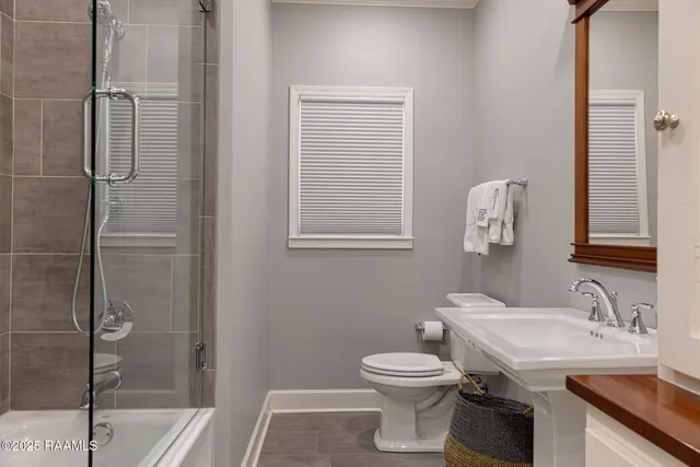 $560,000 | 313 Darby Lane, New Iberia, LA 70560