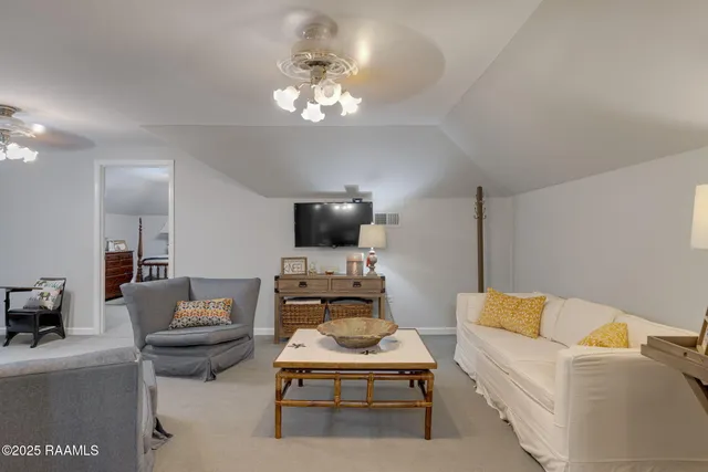 $560,000 | 313 Darby Lane, New Iberia, LA 70560