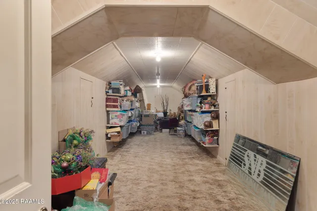 $560,000 | 313 Darby Lane, New Iberia, LA 70560