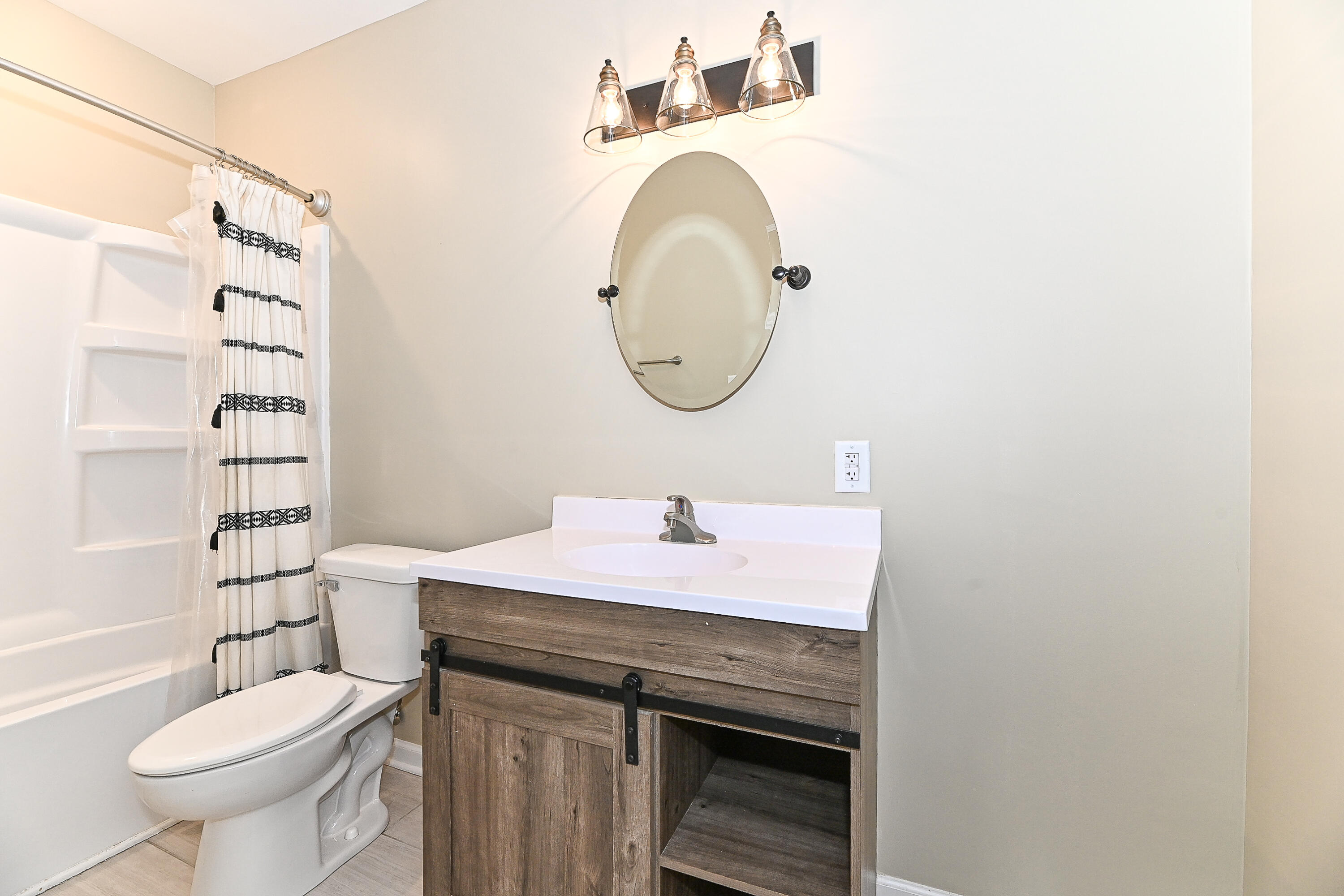 N6267 County Rd P Richmond, WI 53115 - Photo 14 of 36 Main Level Bathroom