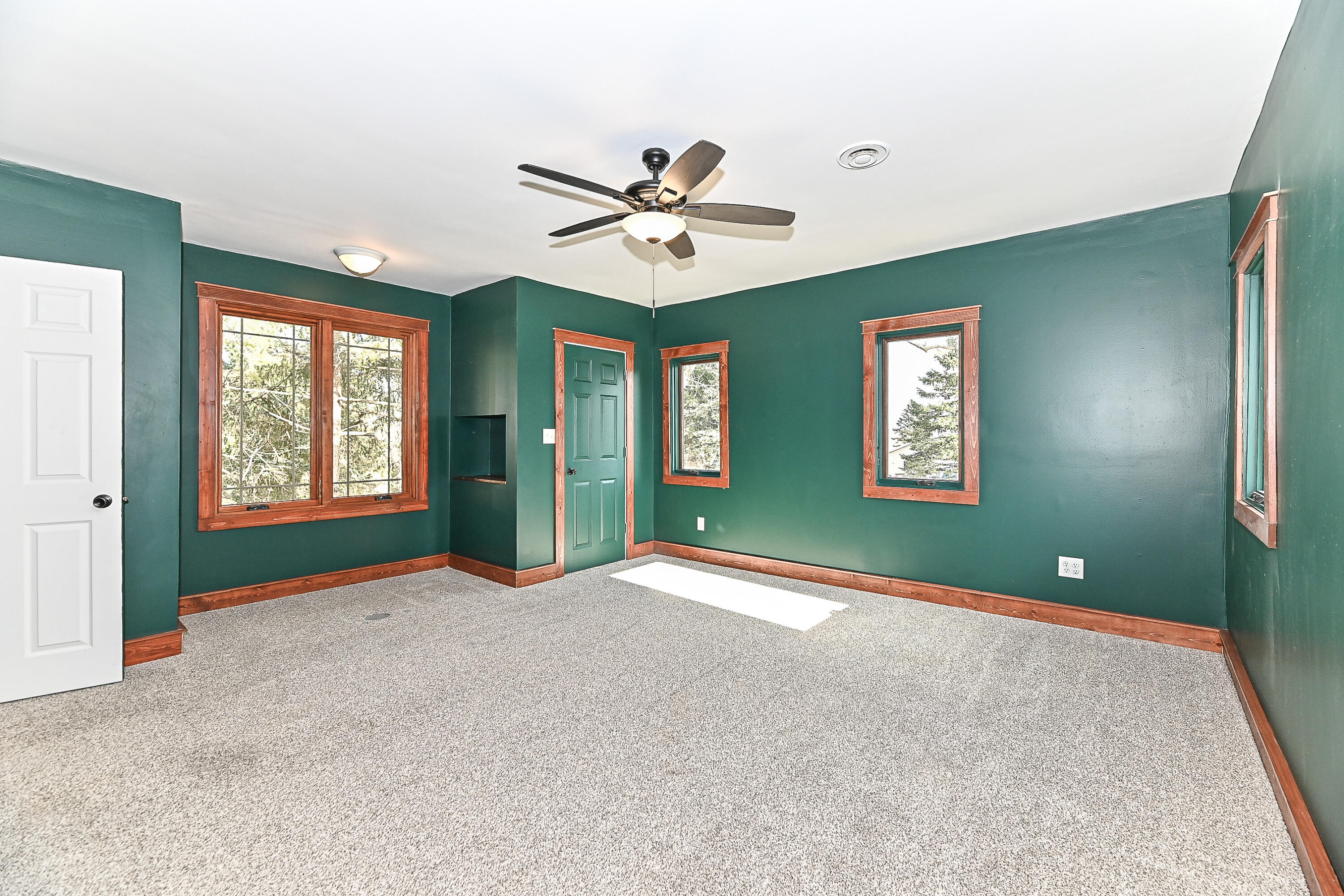 N6267 County Rd P Richmond, WI 53115 - Photo 19 of 36 Master BR