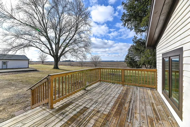 $399,999 | N6267 County Rd P, Richmond, WI 53115