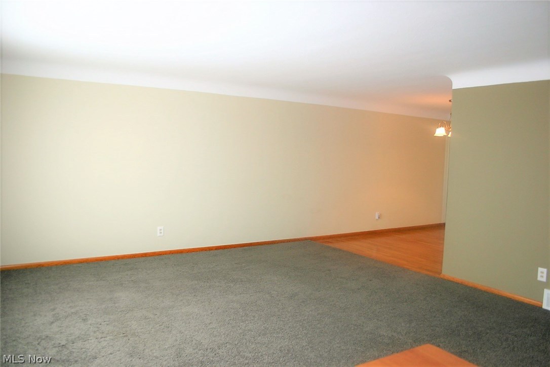 6841 Revere Road Cleveland, OH 44130 - Photo 3 of 31 Family room leading into dining room