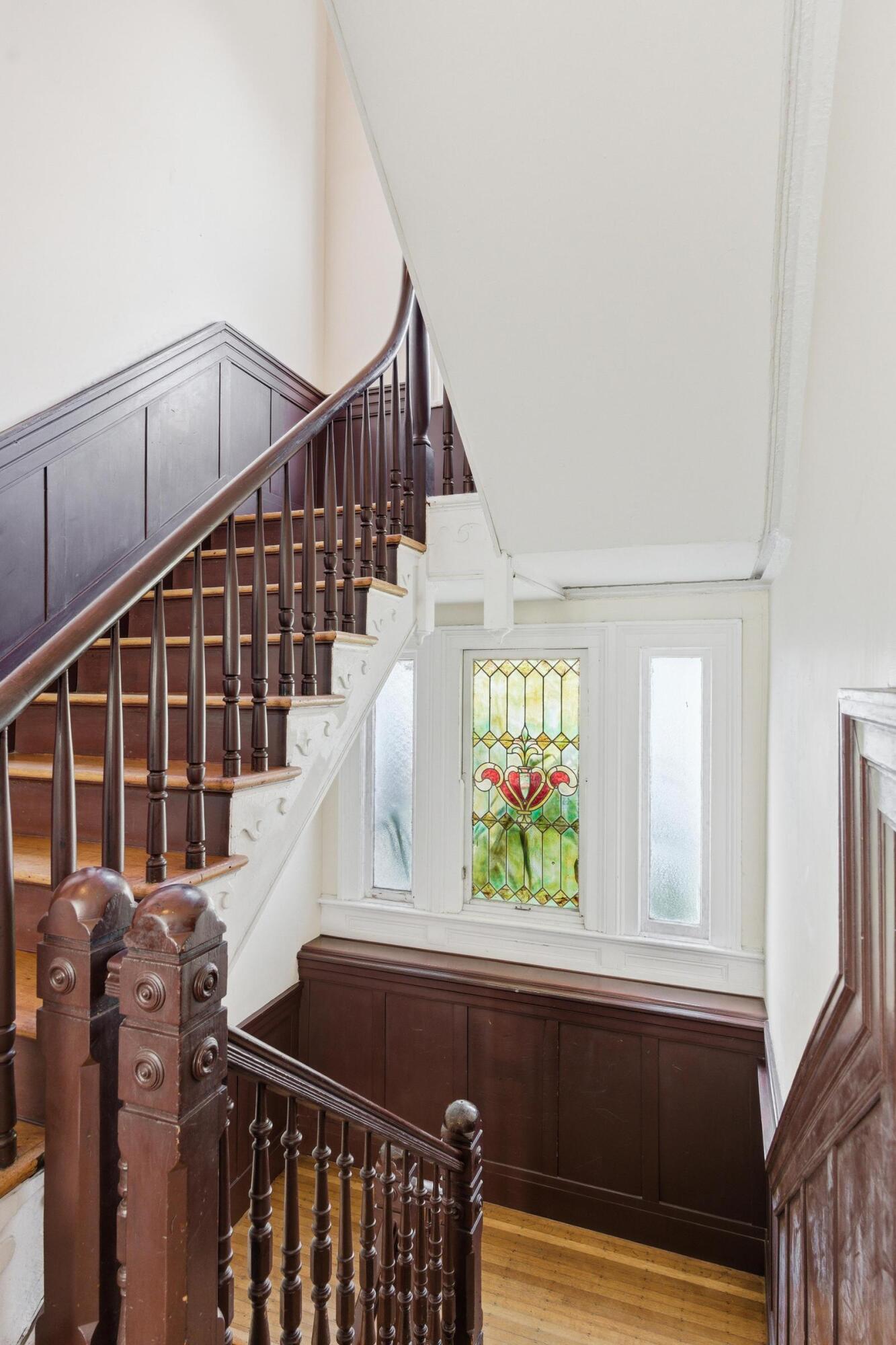 33 Pitt Street, Unit 3 Charleston, SC 29401 - Photo 14 of 26 staircase