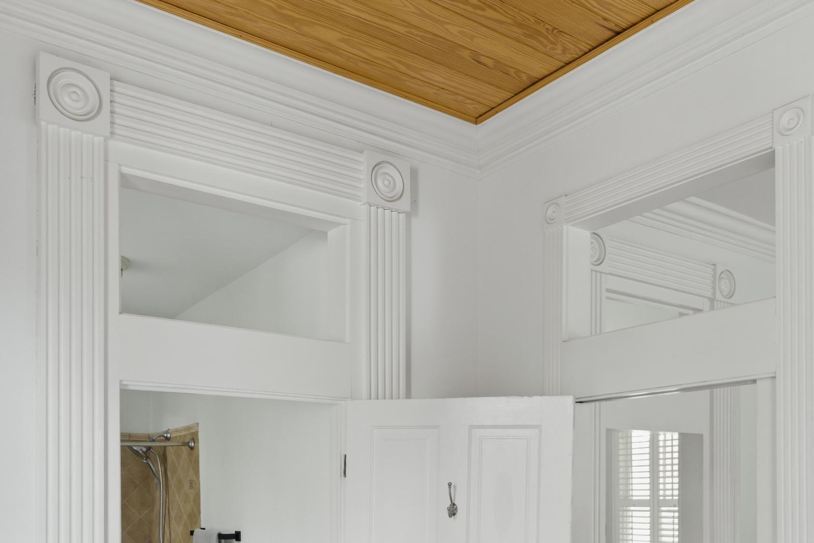 33 Pitt Street, Unit 3 Charleston, SC 29401 - Photo 21 of 26 Architectural detail