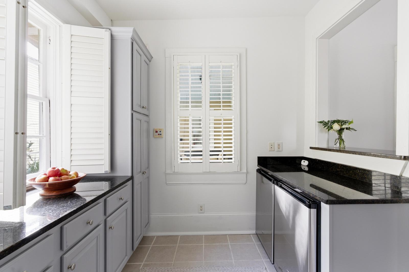 33 Pitt Street, Unit 3 Charleston, SC 29401 - Photo 8 of 26 kitchen