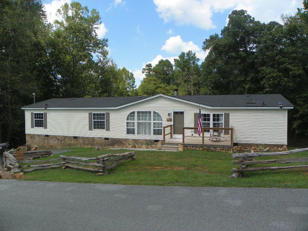 171 Rose Hill Lane Rutledge, TN 37861 - Photo 1 of 10 100_1723