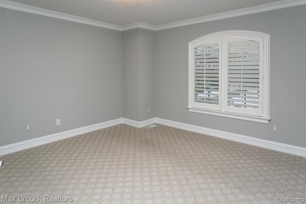 180 Ravine Road Birmingham, MI 48009 - Photo 21 of 41 180RavineRd-21.jpg