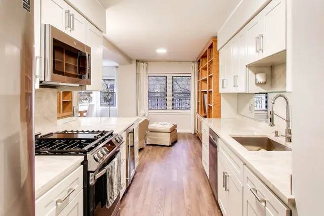 $315,000 | 1350 North Astor Street, Unit 4C, Chicago, IL 60610