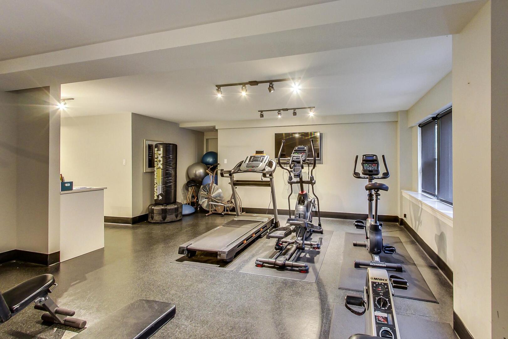 1350 North Astor Street, Unit 4C Chicago, IL 60610 - Photo 22 of 23