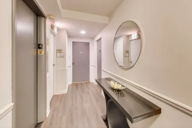 $315,000 | 1350 North Astor Street, Unit 4C, Chicago, IL 60610