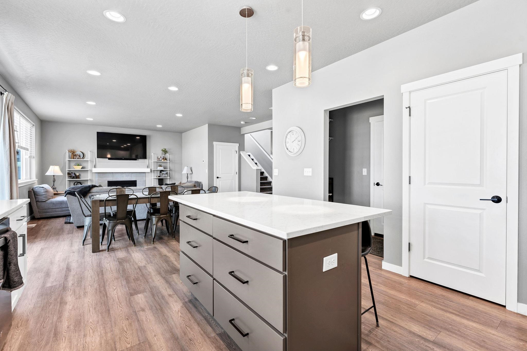 548 West Raptor Peak Drive Spokane, WA 99224 - Photo 15 of 47