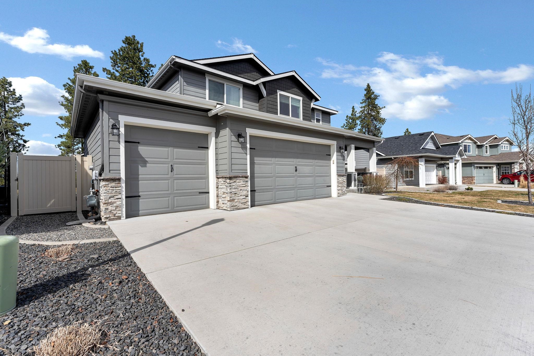 548 West Raptor Peak Drive Spokane, WA 99224 - Photo 2 of 47