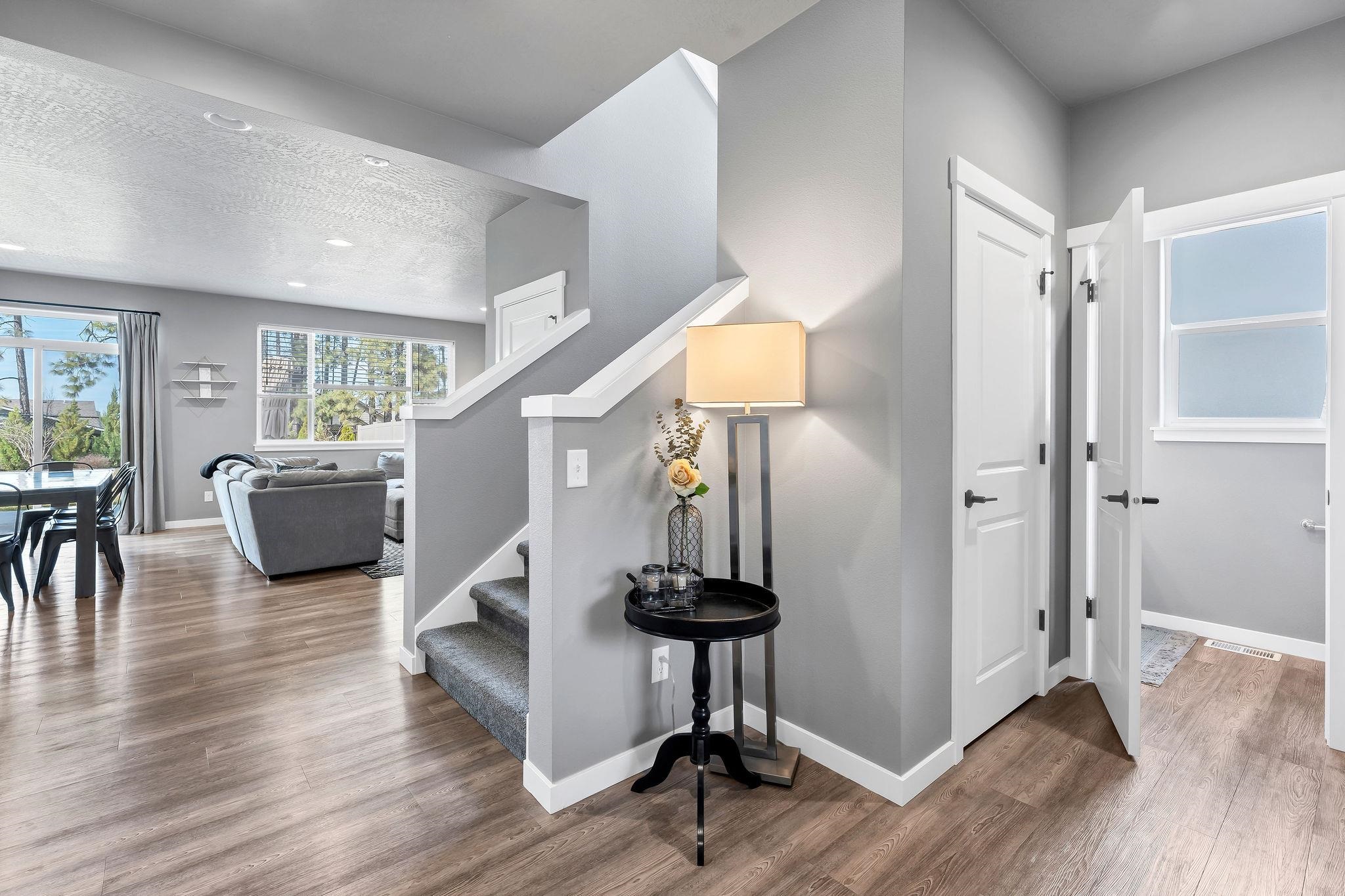 548 West Raptor Peak Drive Spokane, WA 99224 - Photo 5 of 47