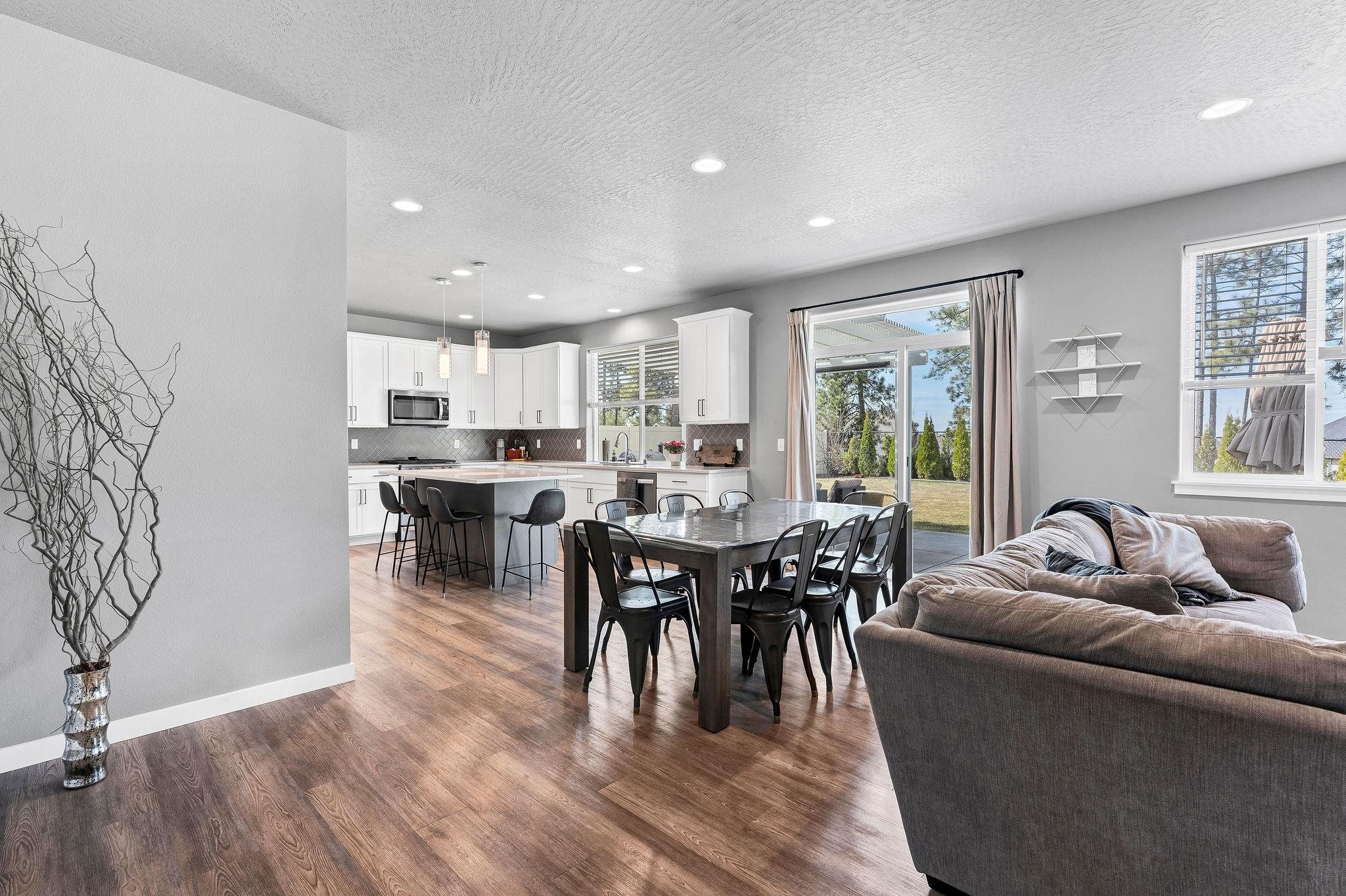 548 West Raptor Peak Drive Spokane, WA 99224 - Photo 7 of 47