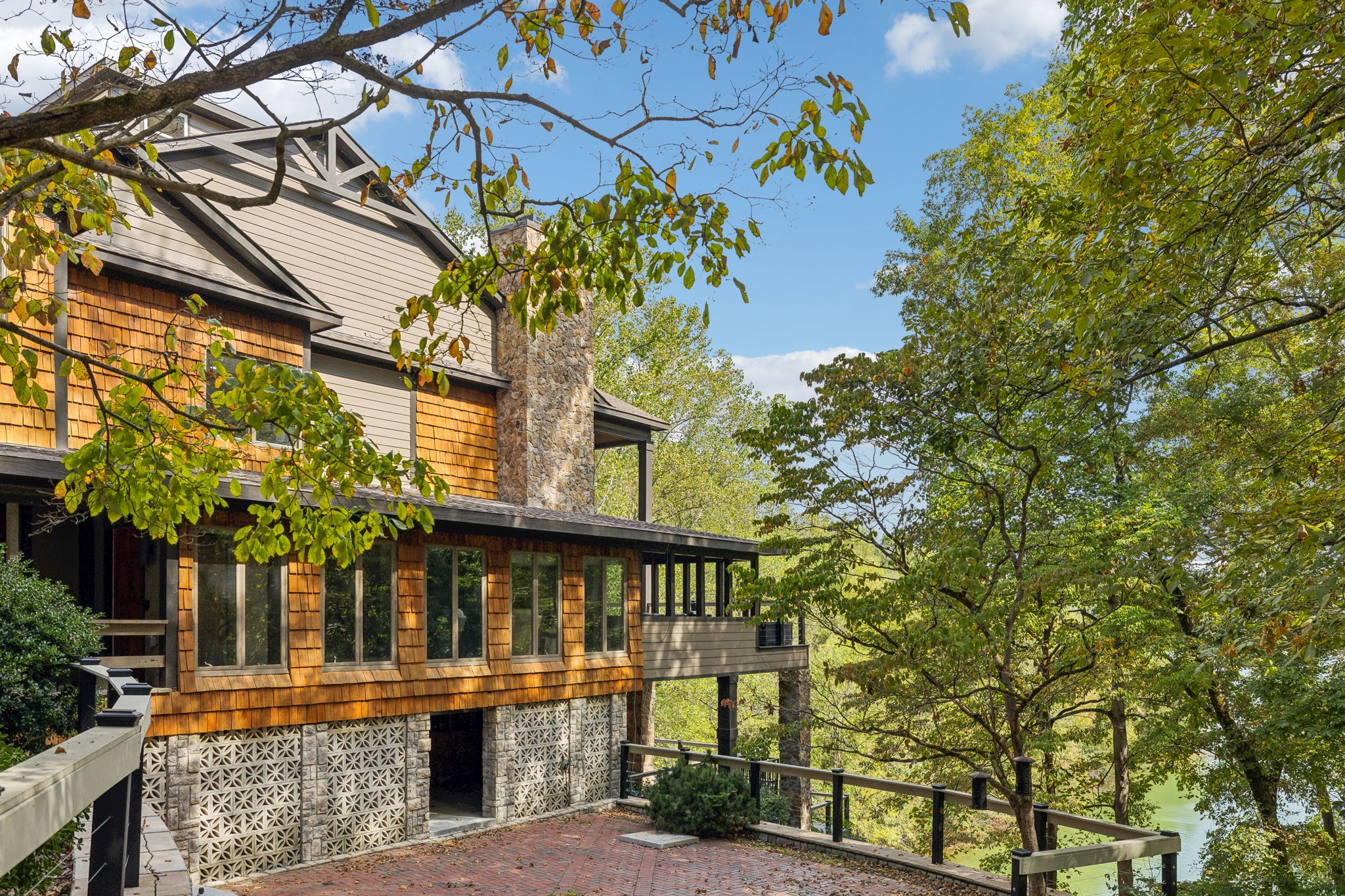 1657 Boswell Road Winchester, TN 37398 - Photo 4 of 70 front view of a house with a street
