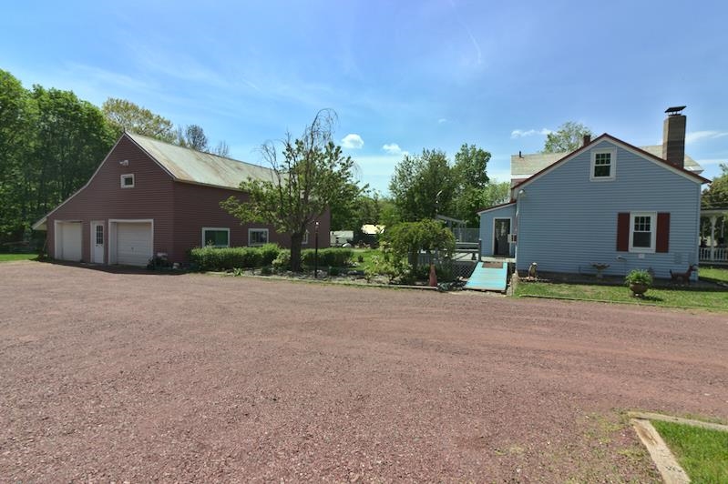 119 Burgess Road Bennington, VT 05201 - Photo 3 of 36