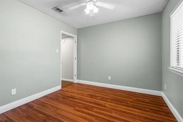 $2,100 | 710 Peach Court, Grapevine, TX 76051
