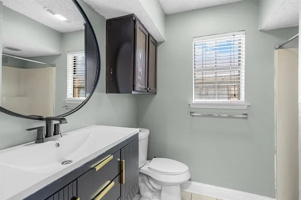 $2,100 | 710 Peach Court, Grapevine, TX 76051