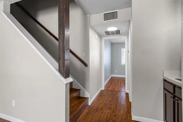 $2,100 | 710 Peach Court, Grapevine, TX 76051