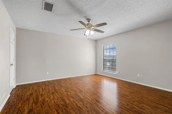 $2,100 | 710 Peach Court, Grapevine, TX 76051