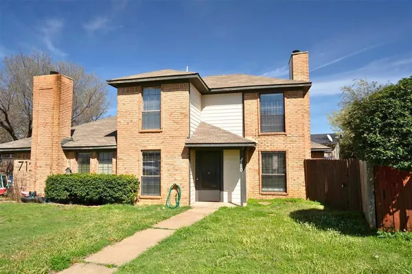 $2,100 | 710 Peach Court, Grapevine, TX 76051