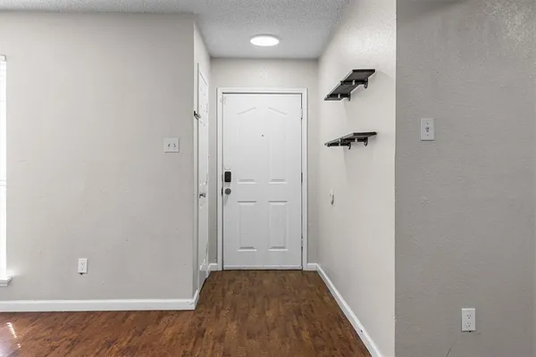 $2,100 | 710 Peach Court, Grapevine, TX 76051