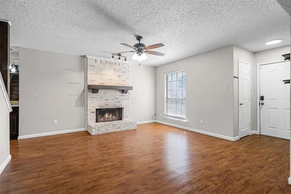 $2,100 | 710 Peach Court, Grapevine, TX 76051