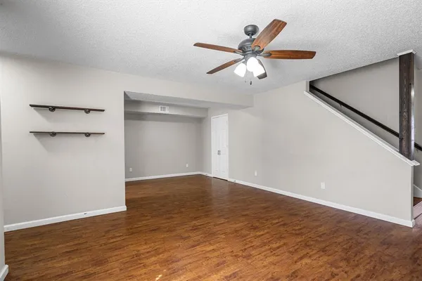 $2,100 | 710 Peach Court, Grapevine, TX 76051