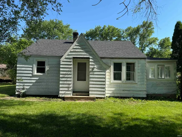 $800 | 2110 East Yale Avenue, Muncie, IN 47303