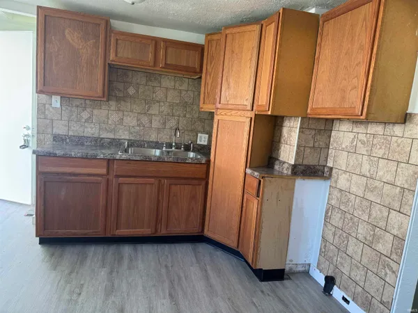 $800 | 2110 East Yale Avenue, Muncie, IN 47303