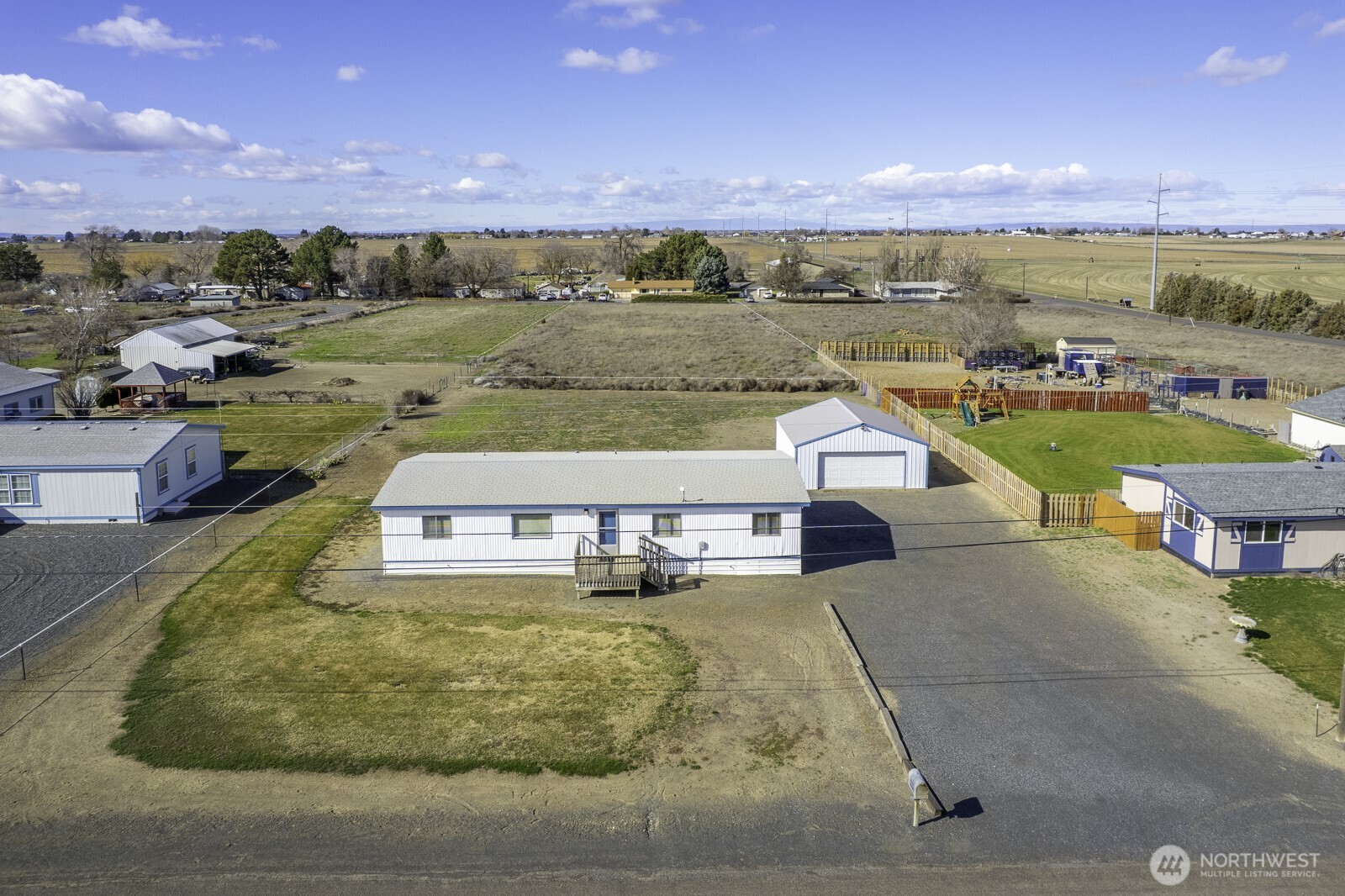 4934 Rd M Northeast Moses Lake, WA 98837 - Photo 2 of 34 a view of a city