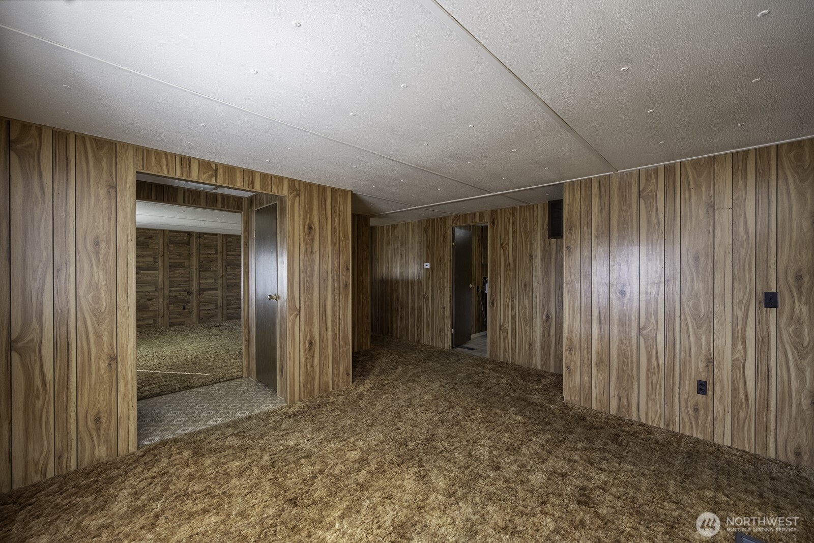 4934 Rd M Northeast Moses Lake, WA 98837 - Photo 32 of 34 an empty room with closet area