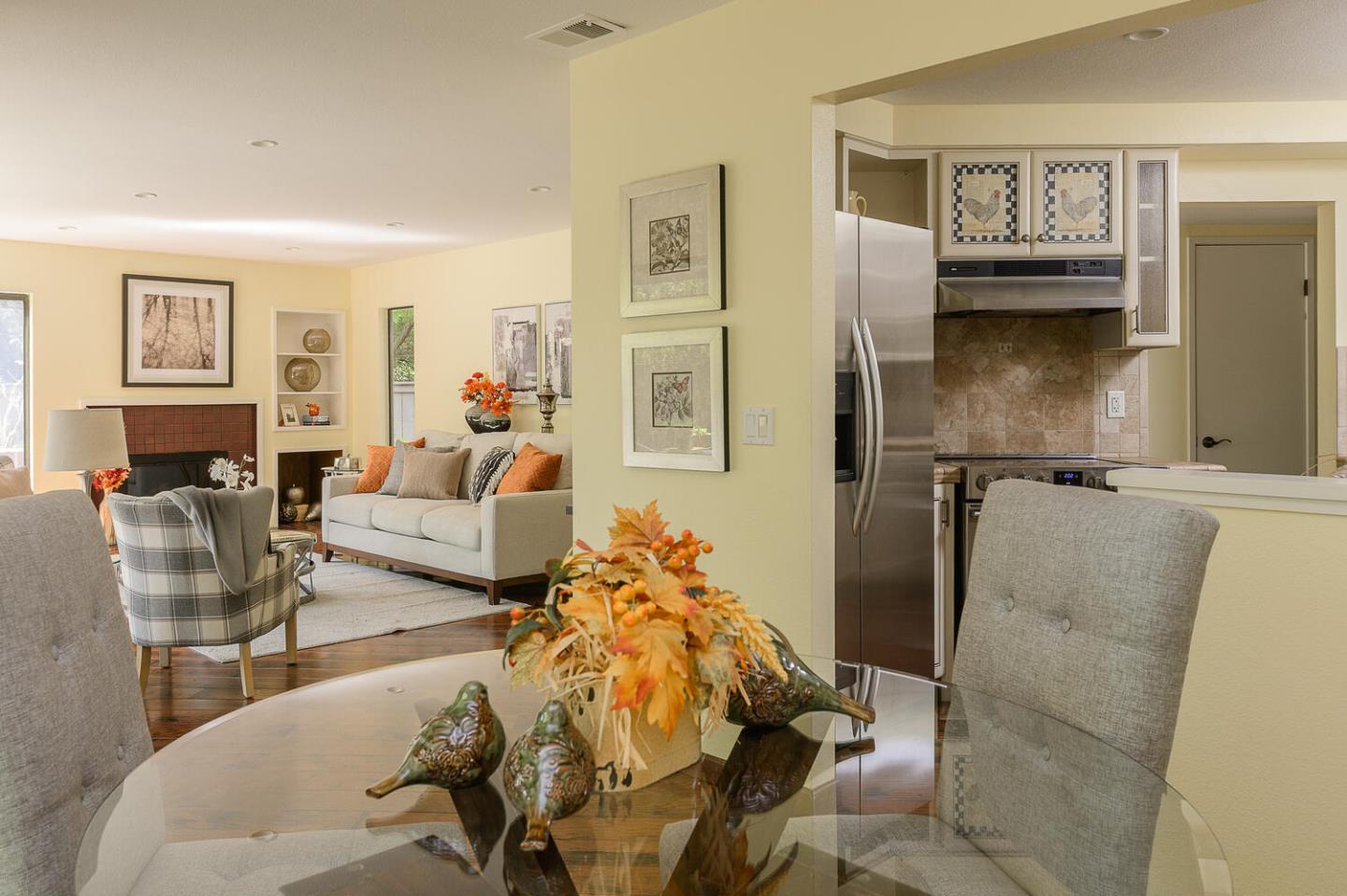 137 Peter Coutts Circle Stanford, CA 94305 - Photo 6 of 28 a living room with furniture and a flat screen tv