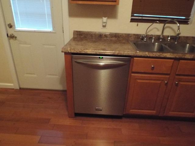 1129 Red Hill Valley Road Southeast, Unit 2 Cleveland, TN 37323 - Photo 25 of 41 1129 Red Hill DSCF2715 dishwasher
