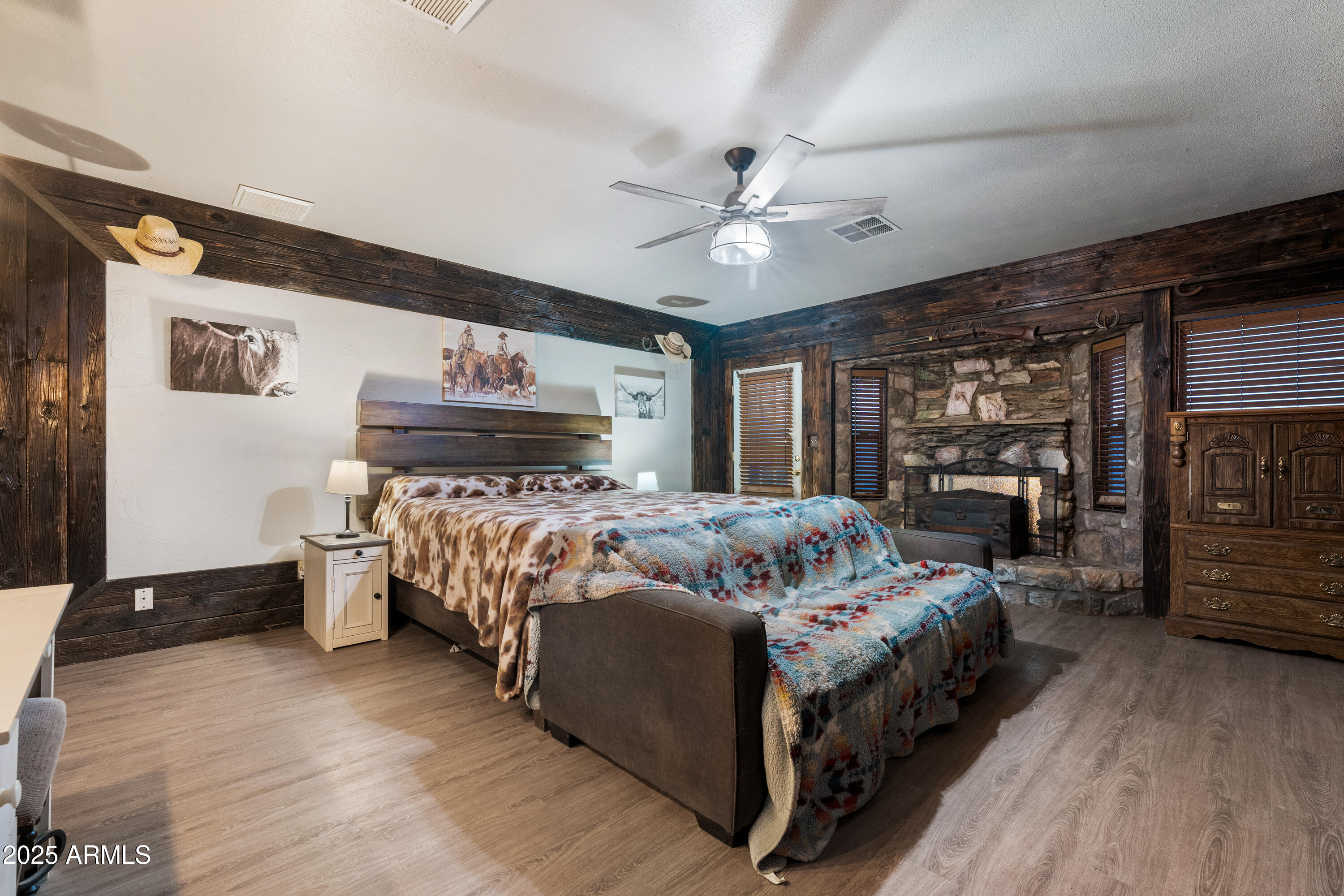 1018 North Wickiup Road Apache Junction, AZ 85119 - Photo 6 of 22 036__1011 N Vista Rd