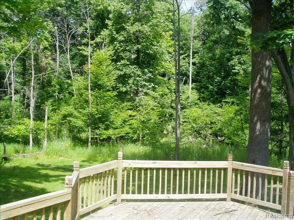 1565 Scenic Hollow Rochester, MI 48306 - Photo 12 of 14 P1010045