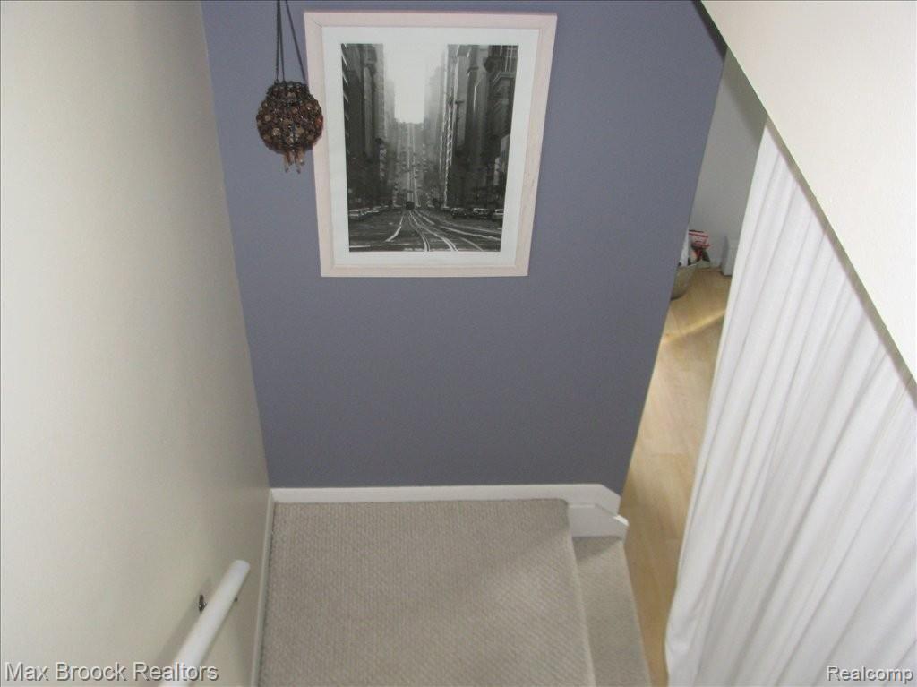 475 Miller Avenue Rochester, MI 48307 - Photo 11 of 25 IMG_7821.JPG