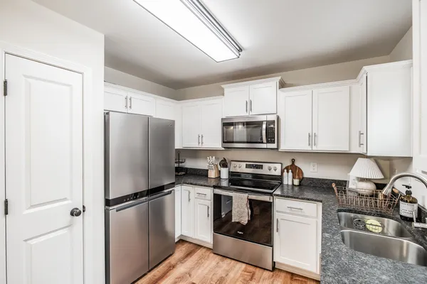 $337,500 | 6883 Us Highway East, Westmoreland, TN 37186