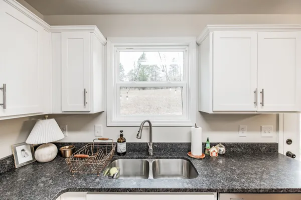 $337,500 | 6883 Us Highway East, Westmoreland, TN 37186