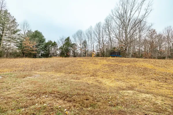 $337,500 | 6883 Us Highway East, Westmoreland, TN 37186