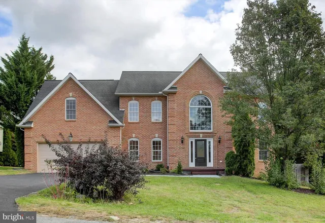 $539,999 | 7980 Golf Vista Drive, Greencastle, PA 17225