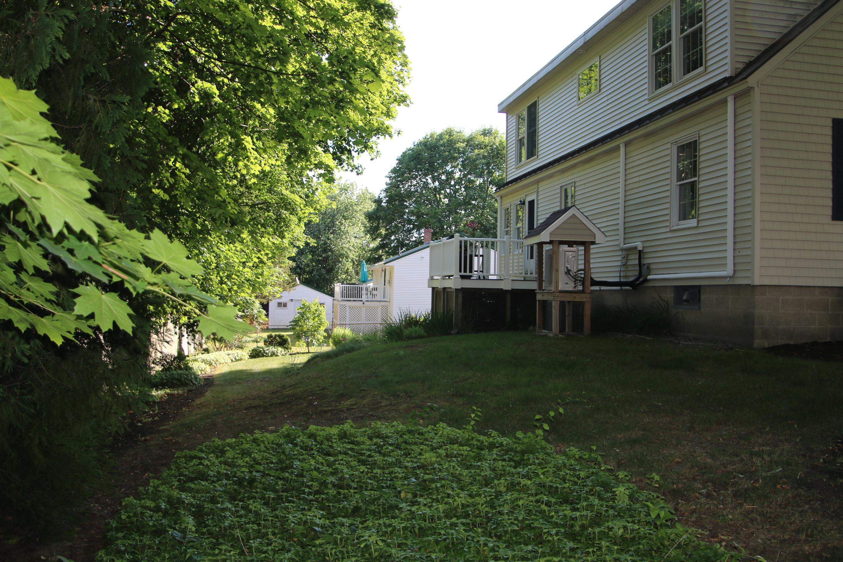 16 Lamprey Terrace Hampton, NH 03842 - Photo 36 of 40