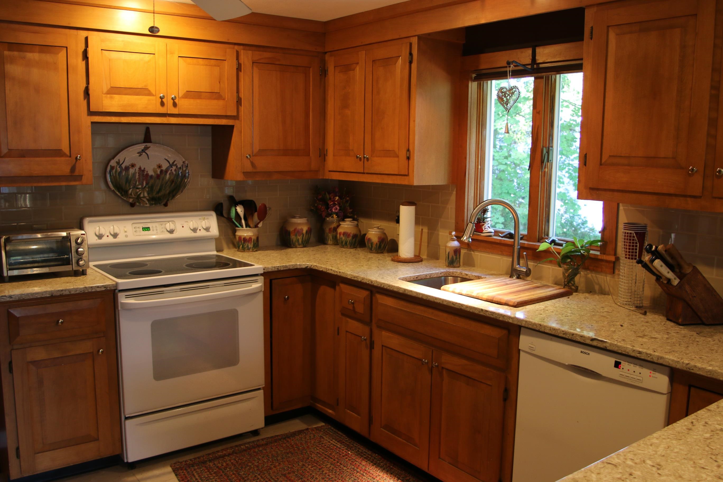 16 Lamprey Terrace Hampton, NH 03842 - Photo 8 of 40