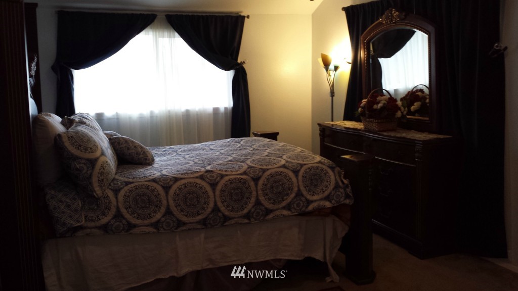 17257 Military Road South SeaTac, WA 98188 - Photo 11 of 12 Gallery Image 11