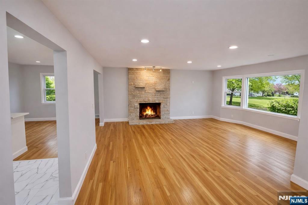 86 Howland Avenue Teaneck, NJ 07666 - Photo 18 of 50