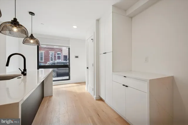 $3,299 | 871 North 20th Street, Unit 1, Philadelphia, PA 19130